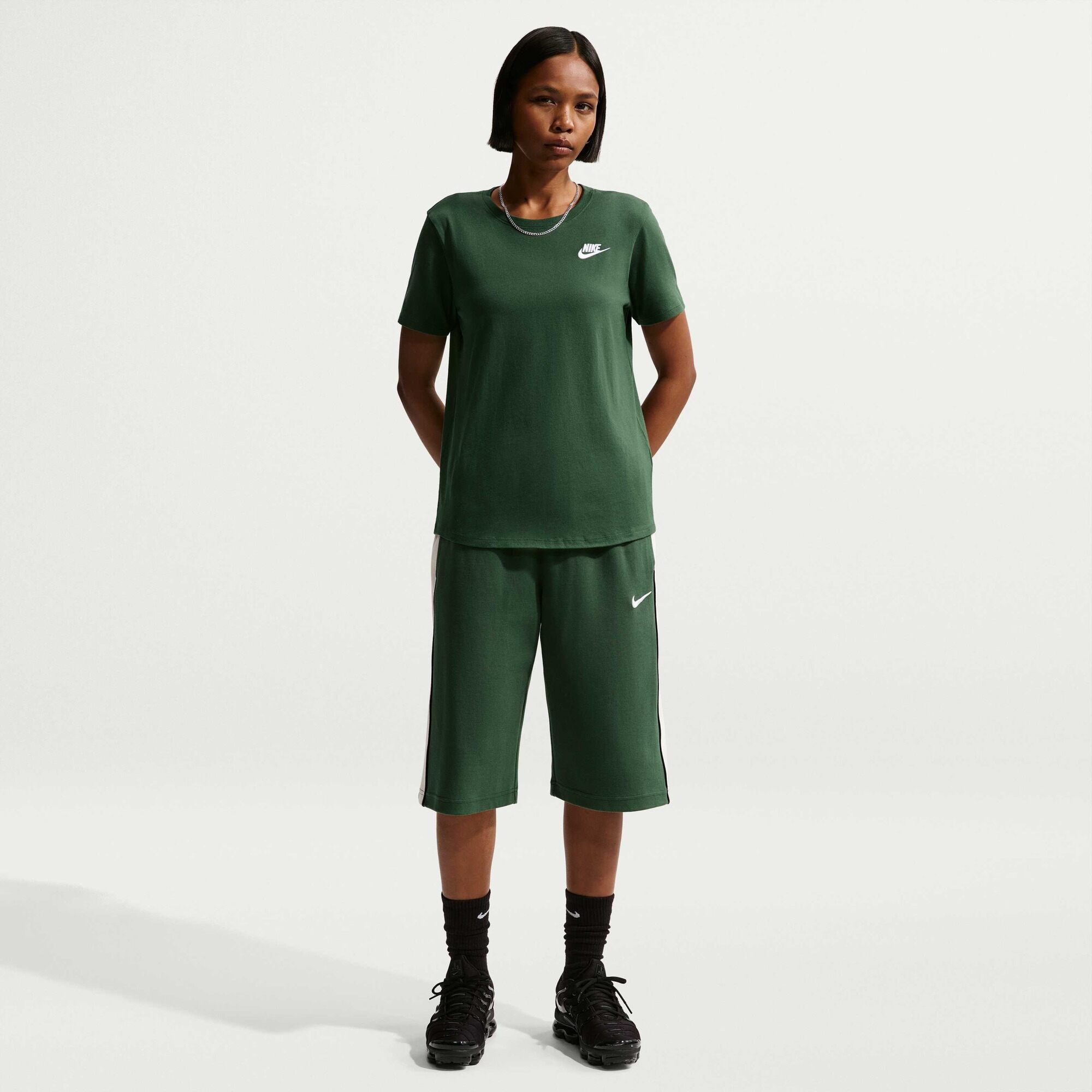 T-shirt Nike Sportswear Club Essentials