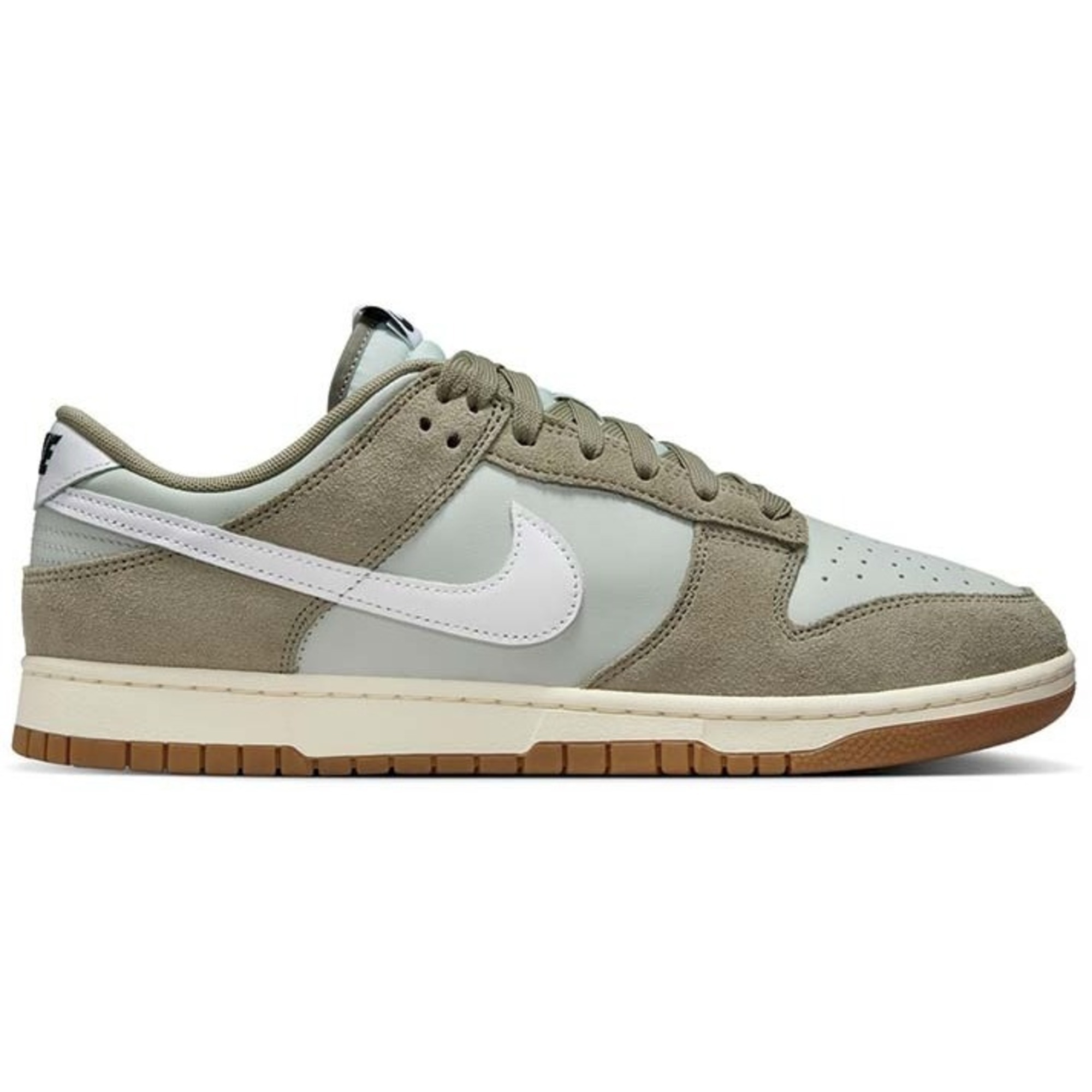 Chaussure Nike Dunk Low Retro SE