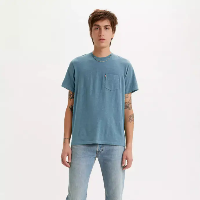 T-shirt à Poche Classique