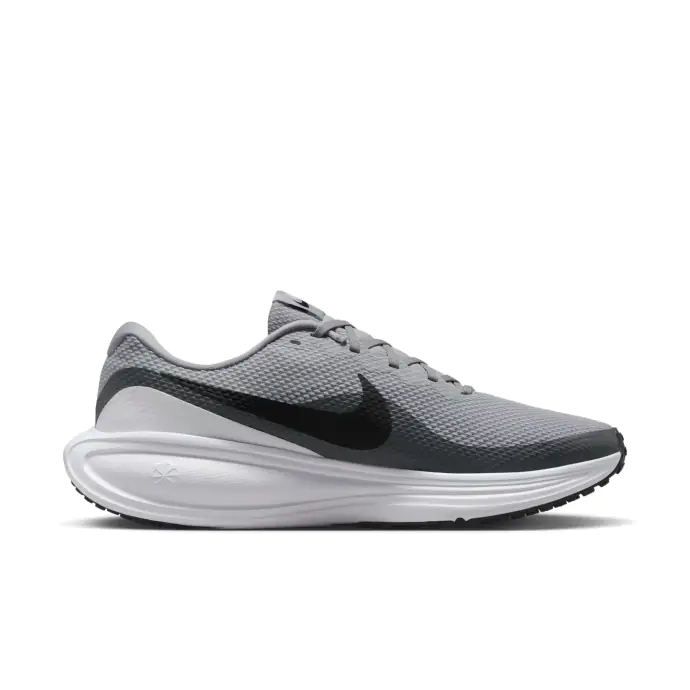 Chaussure Nike Revolution 8