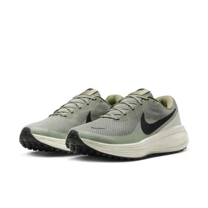 Chaussure Nike Revolution 8