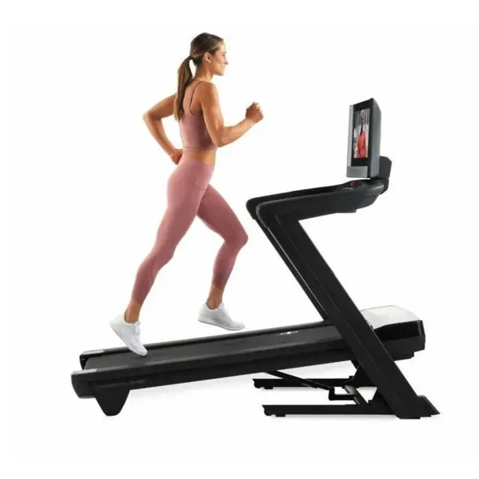 Tapis de course Commercial 2450