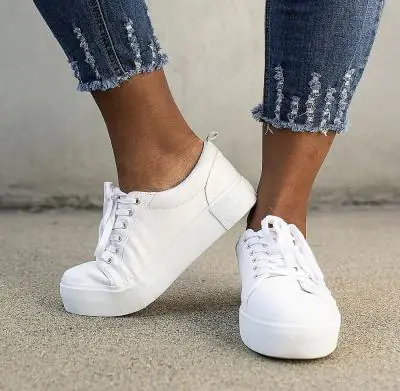 Baskets blanches : un incontournable de la mode