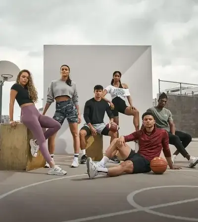 Découvrir SPORTSWEAR